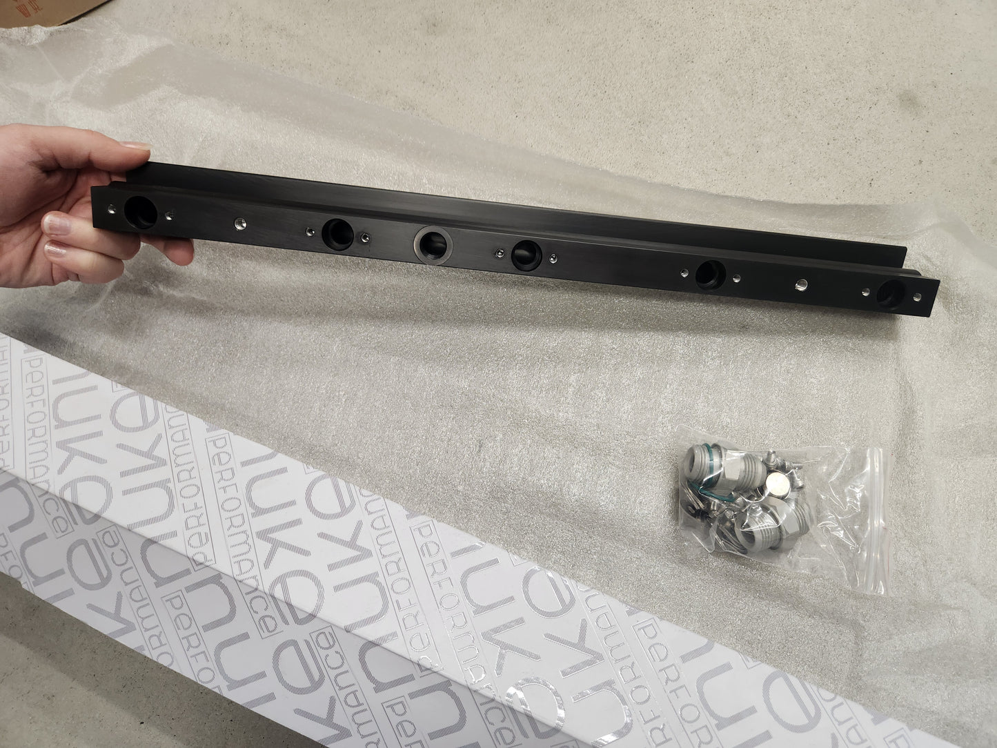 Nuke Performance Volvo 5cyl White Engine 850, C/S/V70, S60, S80, V70N Fuel Rail