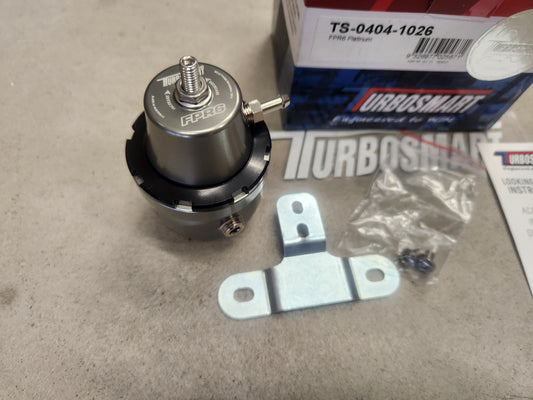Turbosmart - FPR6 Polttoaineen Paineensäädin -6AN (Platinum)