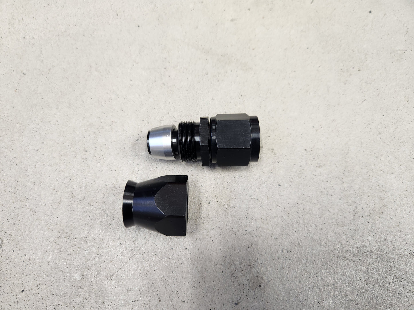 Suora AN10 PTFE liitin x1