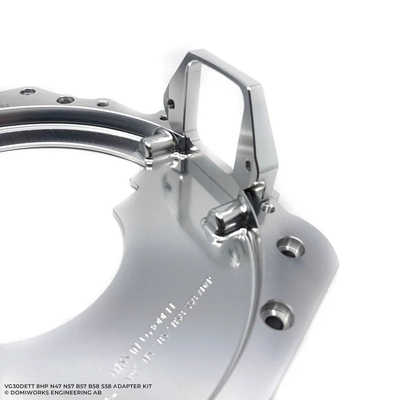 Nissan VG30DETT - BMW 8HP N57 Adapterisarja