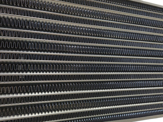 Välijäähdytin 600x300x120mm Tube & Fin Nissan GTR