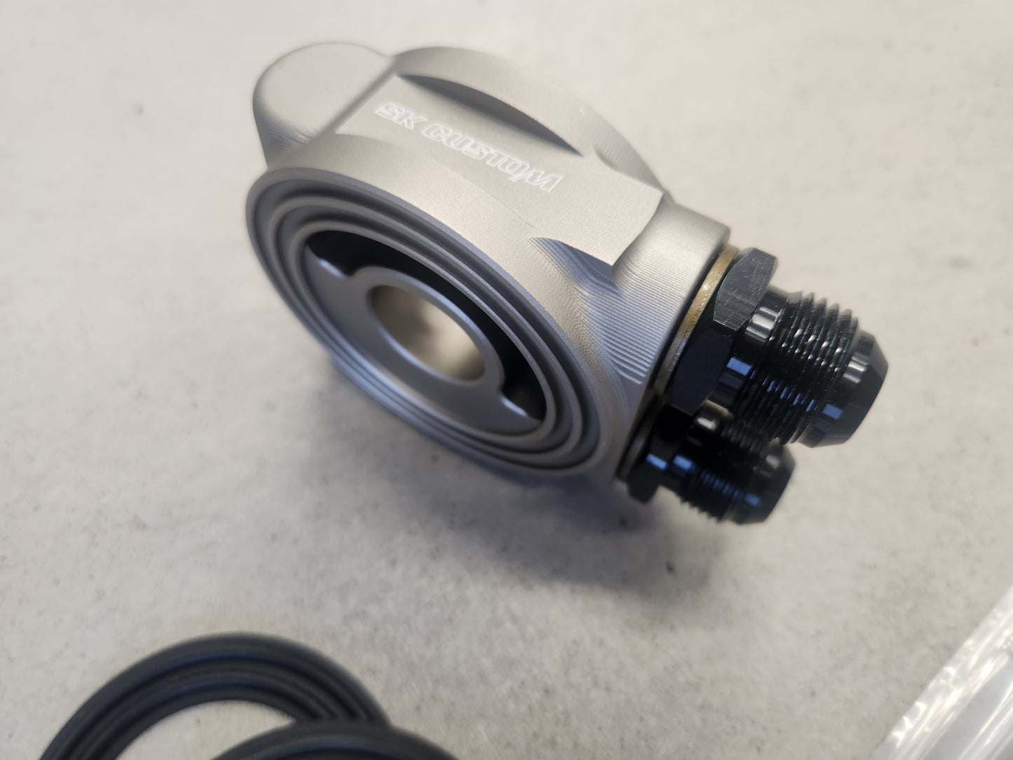 CNC Koneistettu Öljynsuodattimen Adapteri Termostaatilla AN10