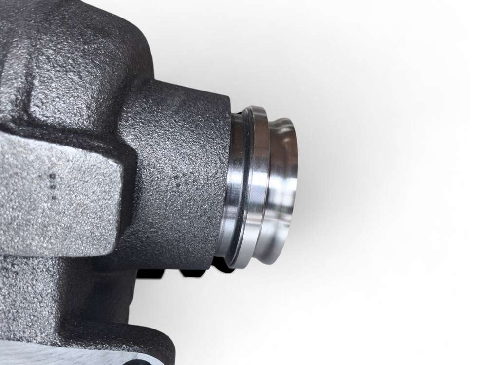 Downpipe lähtö V-Band 3'' keskittävä (Holset HX30/35)