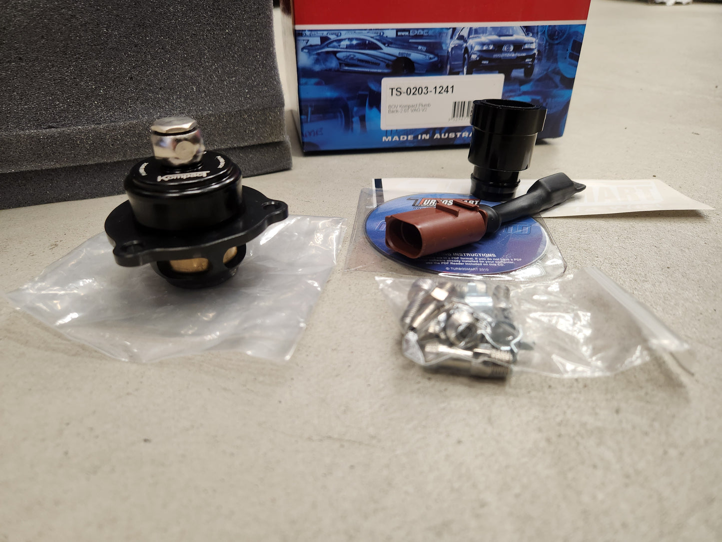 Turbosmart - Turbosmart BOV Kompact VAG 2.0T V2 Plumb Back