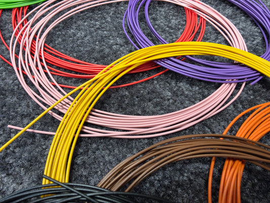FLRY-A Ajoneuvokaapeli 0,50 mm² / Ø 1,50 mm (pituus 5m) Punainen